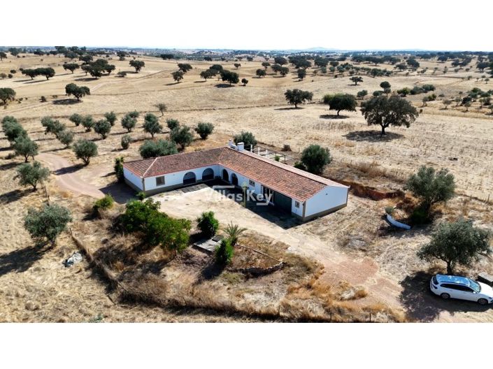 Image No.69-8 Bed Farmhouse for sale