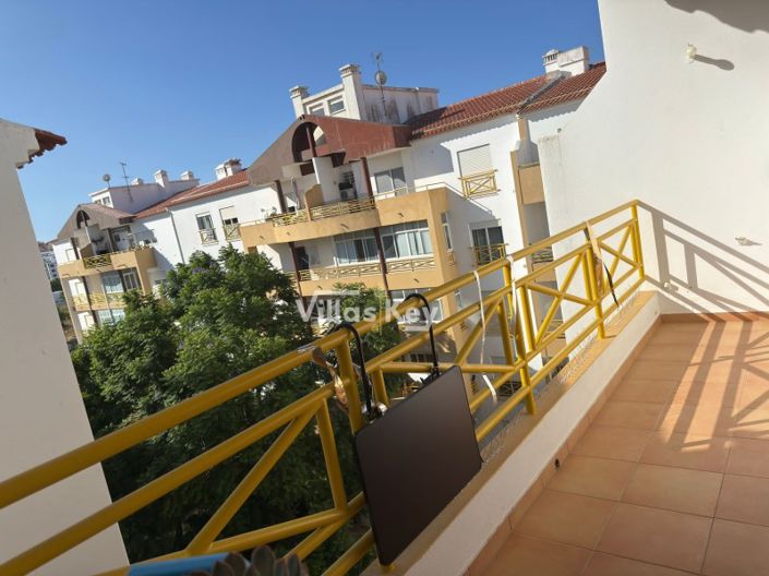 Image No.10-3 Bed Apartment for sale