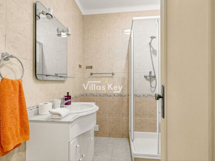 Image No.14-3 Bed Apartment for sale