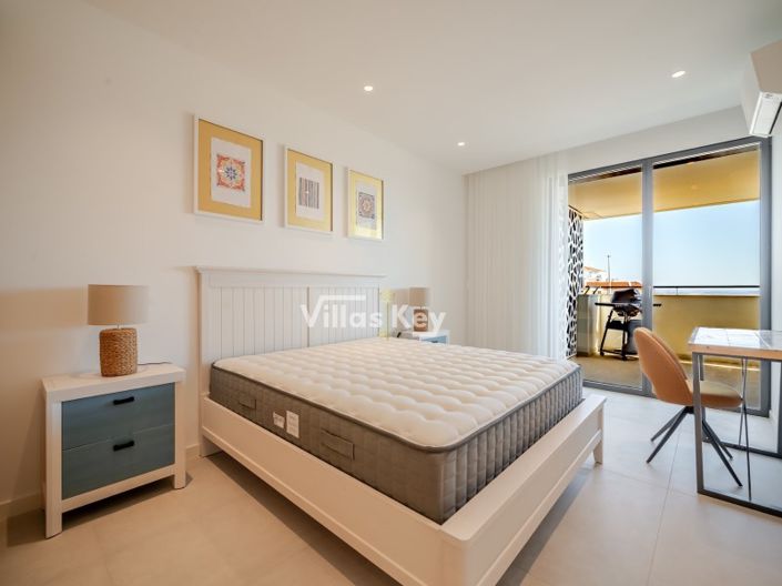 Image No.18-2 Bed Apartment for sale