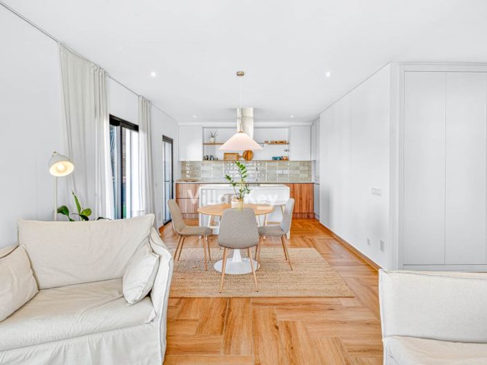 Image No.10-2 Bed Apartment for sale