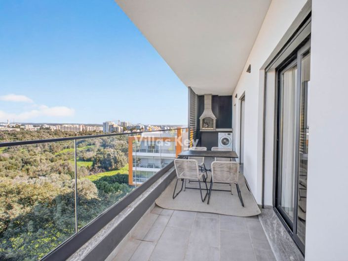 Image No.11-2 Bed Apartment for sale