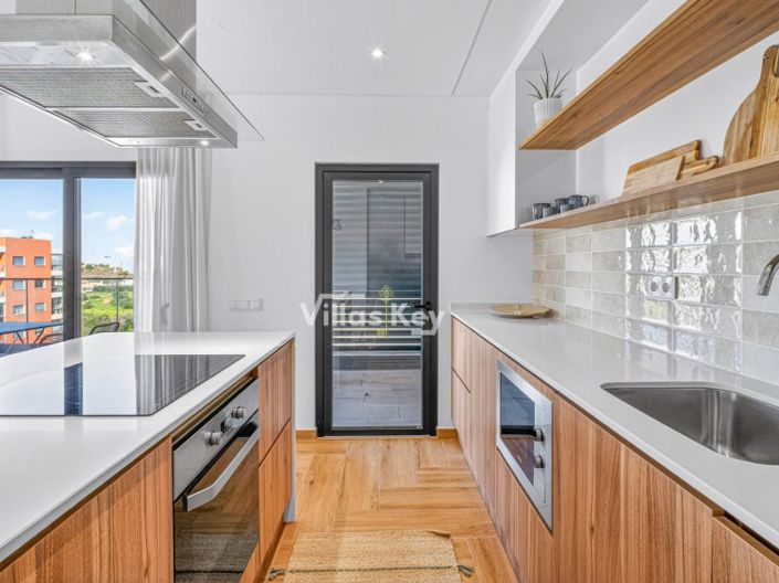 Image No.4-2 Bed Apartment for sale