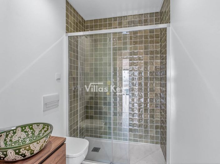 Image No.12-3 Bed Apartment for sale