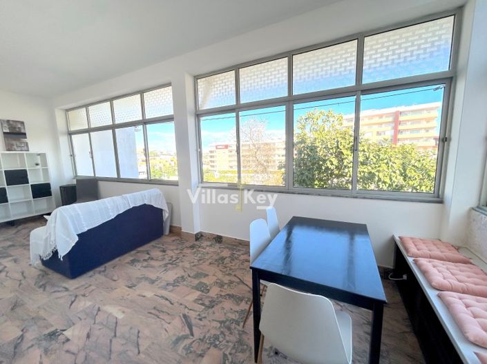 Image No.17-3 Bed Apartment for sale