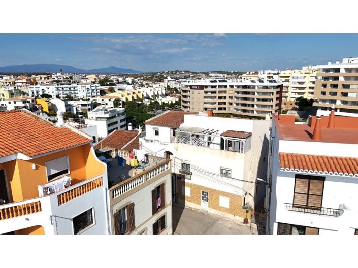 Image No.19-3 Bed Apartment for sale