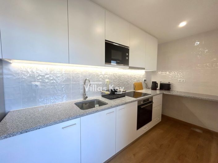 Image No.14-7 Bed House for sale