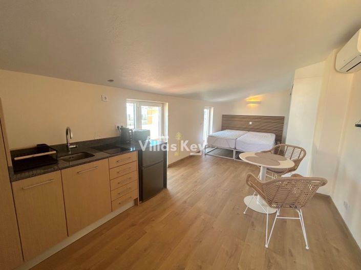 Image No.28-7 Bed House for sale