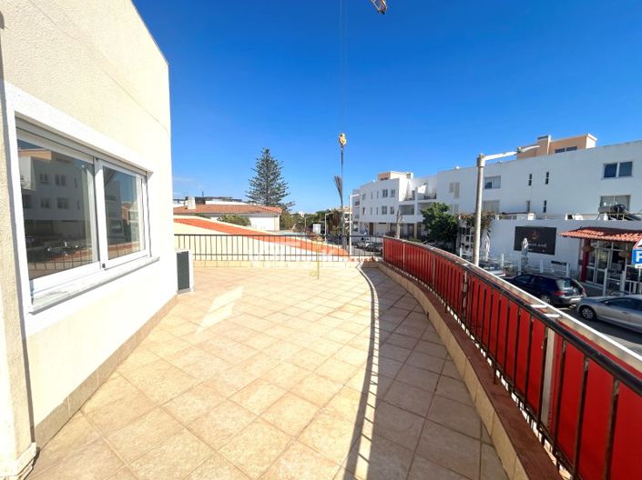 Image No.5-7 Bed House for sale