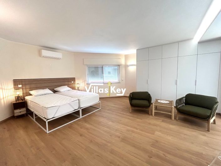 Image No.6-7 Bed House for sale