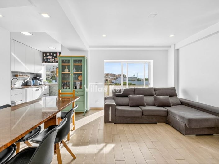 Image No.3-Appartement de 2 chambres à vendre à Lagos