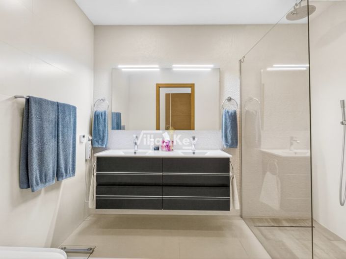 Image No.22-Appartement de 3 chambres à vendre à Lagos