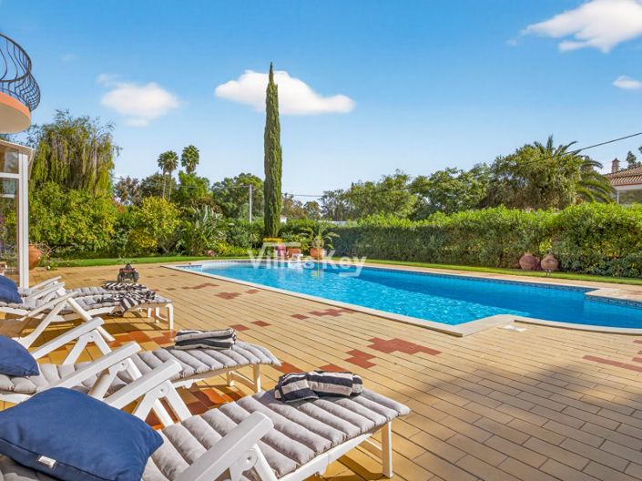 Image No.15-3 Bed House for sale