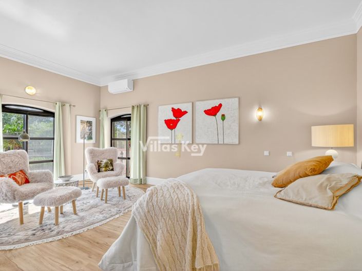 Image No.18-3 Bed House for sale