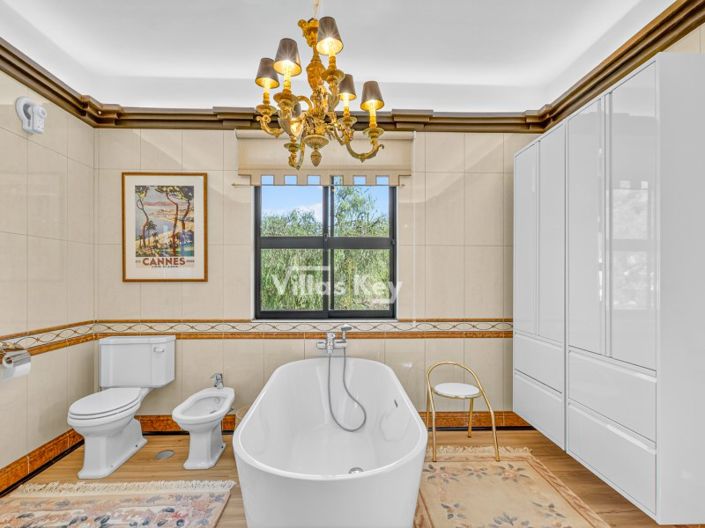 Image No.20-3 Bed House for sale