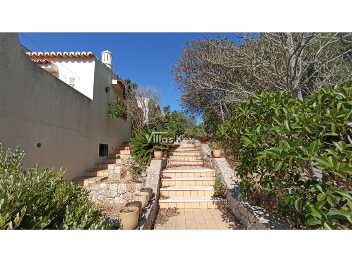 Image No.2-3 Bed House for sale