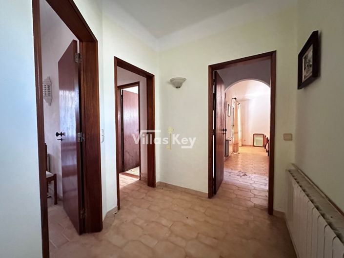 Image No.25-3 Bed House for sale