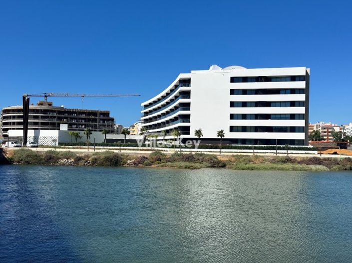 Image No.1-3 Bed Apartment for sale