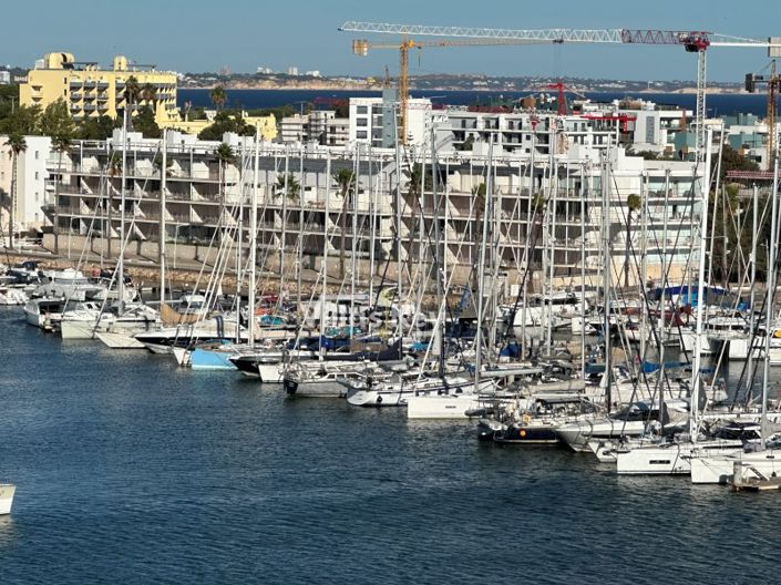 Image No.22-Appartement de 3 chambres à vendre à Lagos