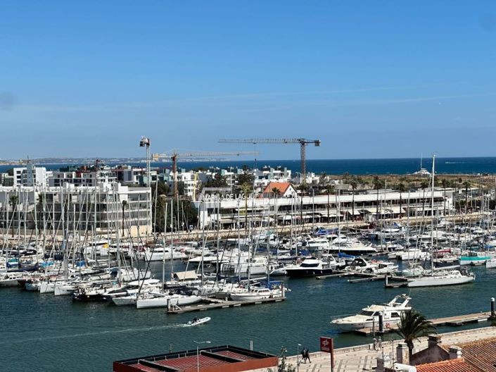 Image No.24-Appartement de 3 chambres à vendre à Lagos