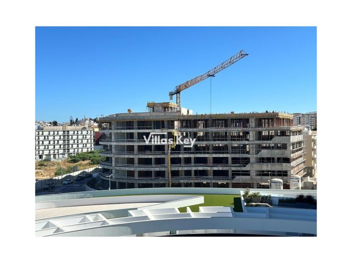 Image No.19-2 Bed Apartment for sale