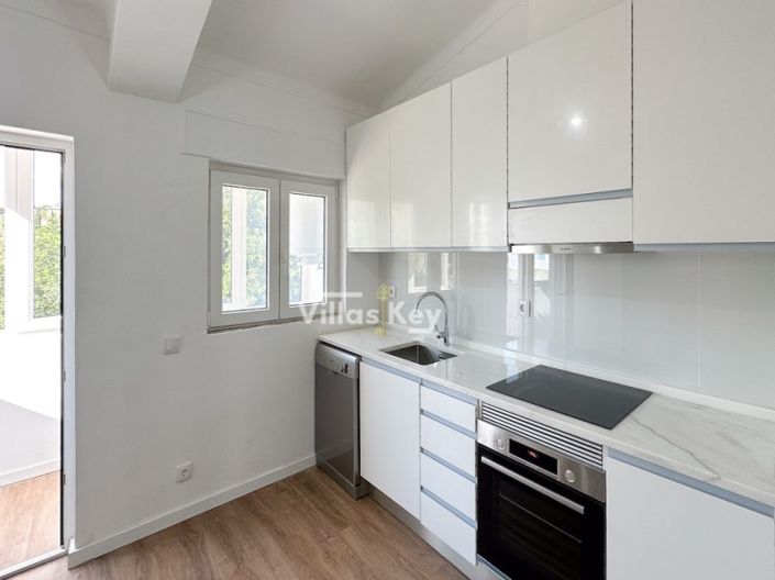 Image No.11-2 Bed Apartment for sale