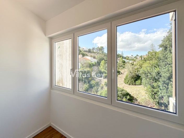 Image No.18-2 Bed Apartment for sale