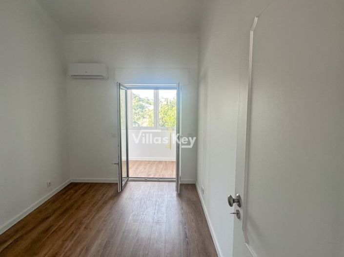 Image No.19-2 Bed Apartment for sale