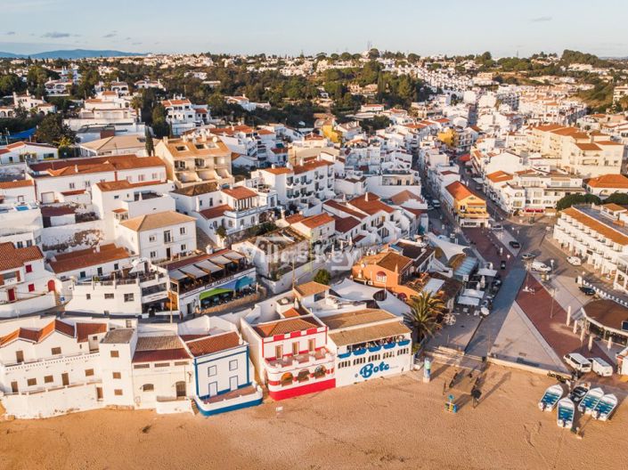 Image No.21-2 Bed Apartment for sale