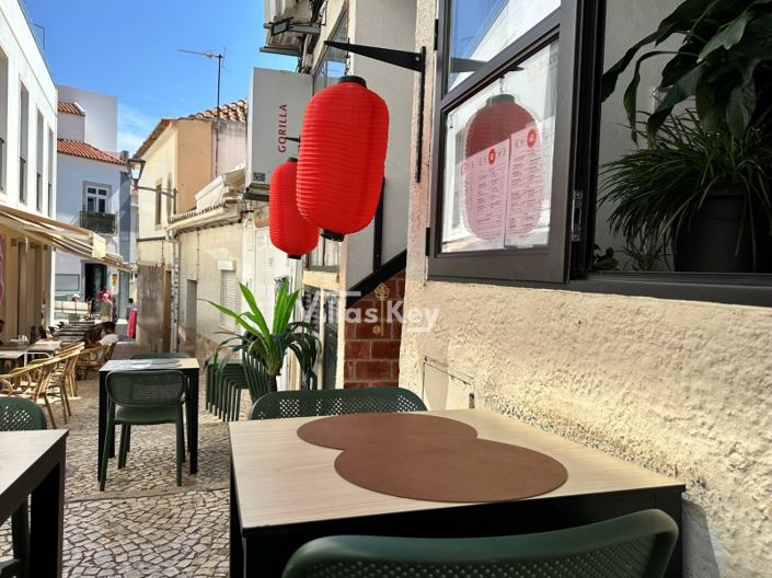 Image No.2-Restaurant à vendre à Lagos