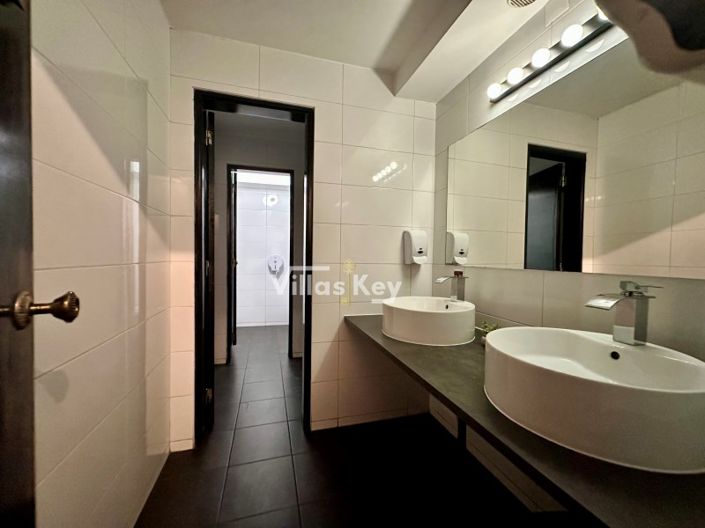 Image No.20-Restaurant à vendre à Lagos