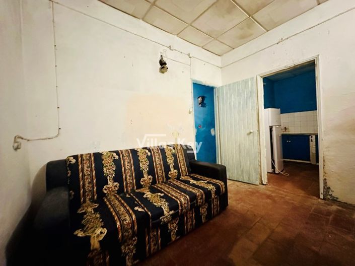 Image No.8-2 Bed House for sale