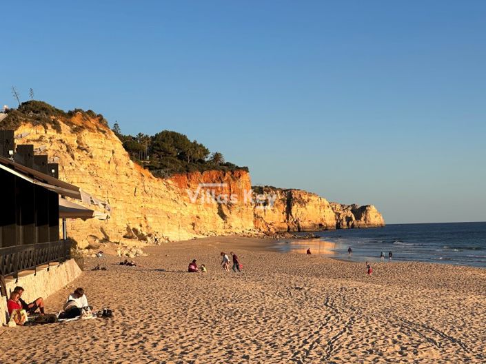 Image No.24-2 Bed Apartment for sale