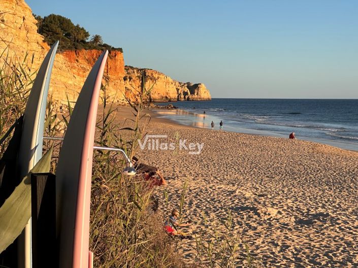 Image No.25-2 Bed Apartment for sale