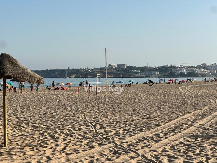 Image No.34-10 Bed House for sale