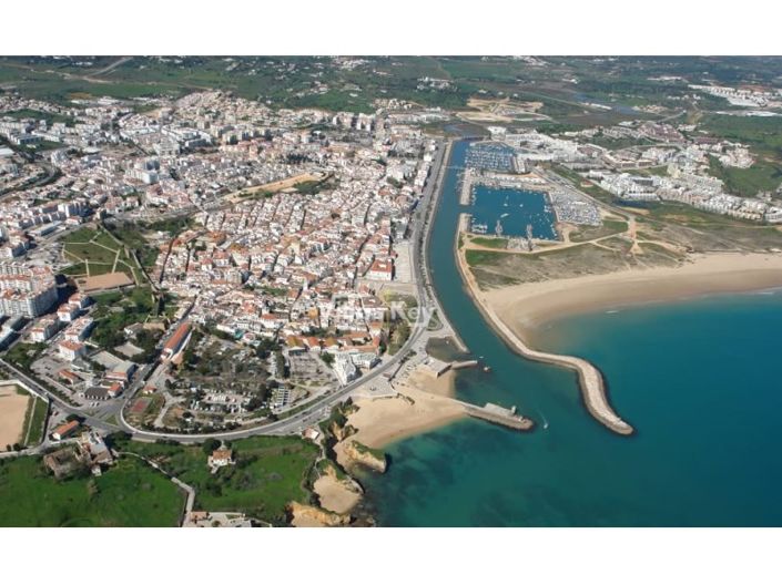 Image No.20-2 Bed Apartment for sale