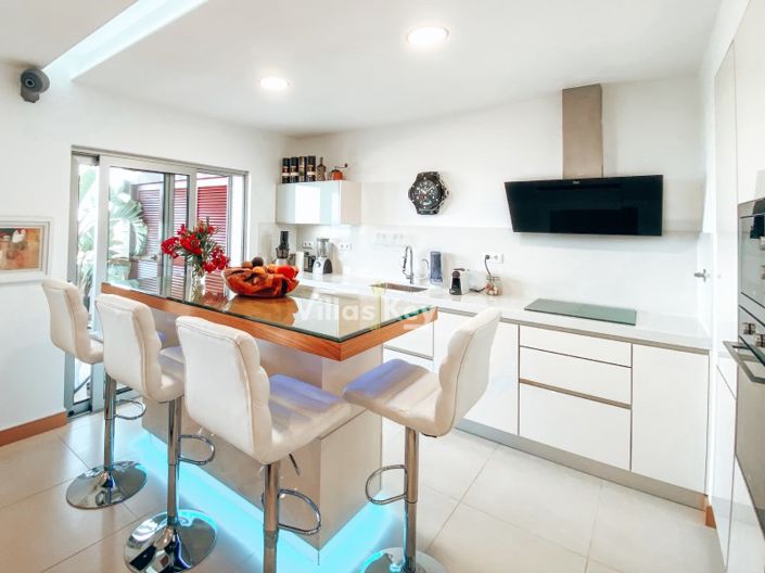 Image No.8-2 Bed Apartment for sale