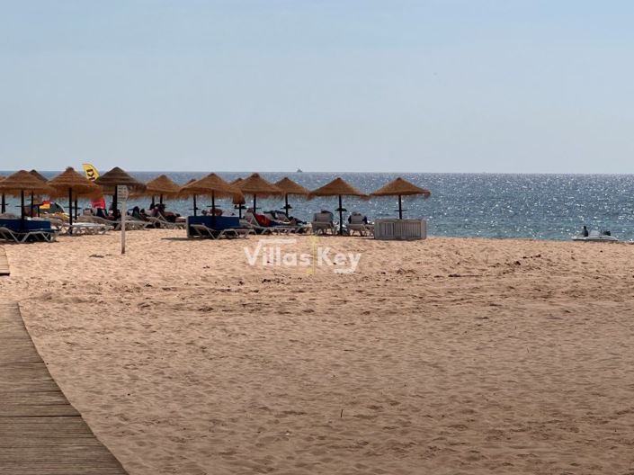 Image No.17-3 Bed Apartment for sale