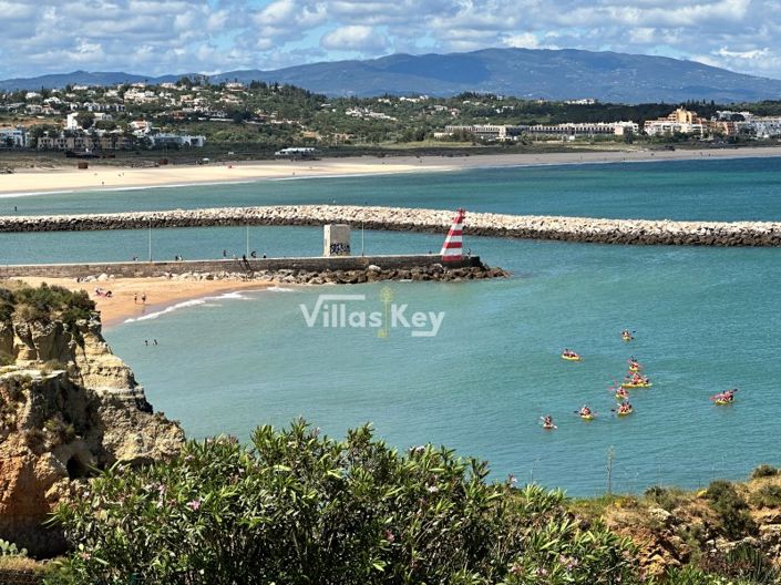 Image No.18-3 Bed Apartment for sale