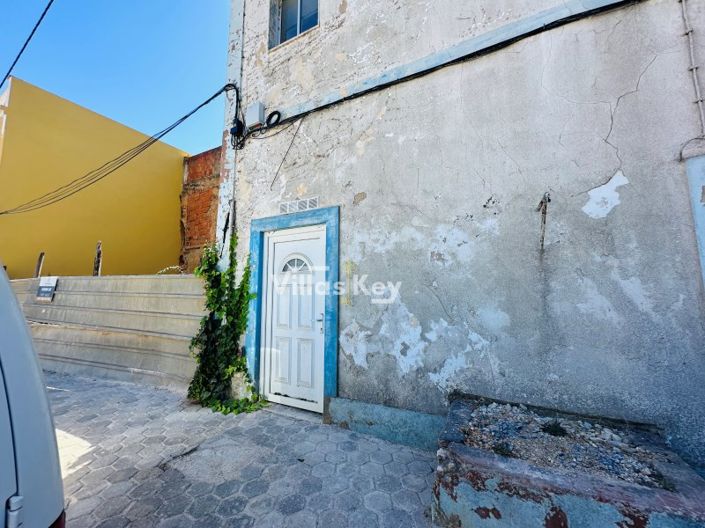 Image No.3-4 Bed House for sale