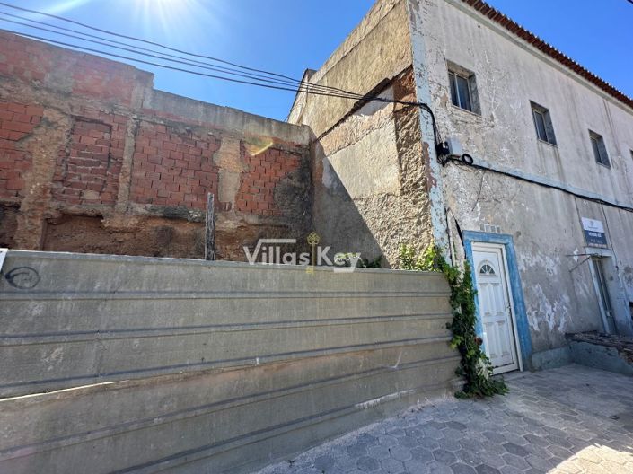 Image No.4-4 Bed House for sale