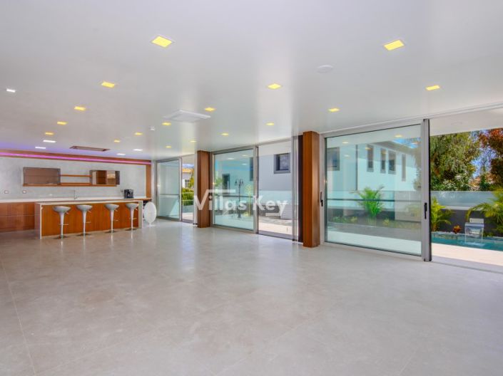 Image No.2-Maison de 4 chambres à vendre à Lagos