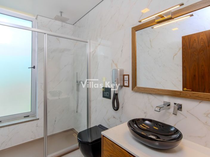 Image No.37-Maison de 4 chambres à vendre à Lagos