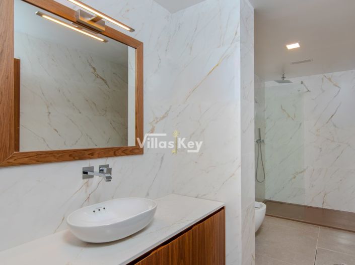 Image No.44-Maison de 4 chambres à vendre à Lagos