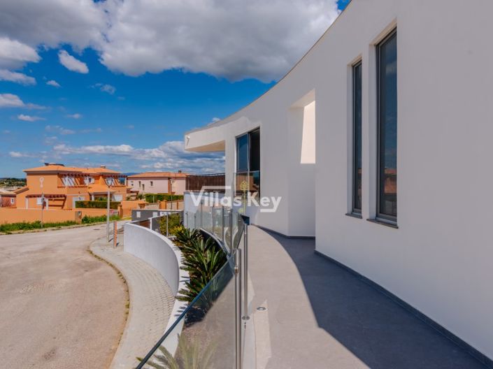 Image No.5-Maison de 4 chambres à vendre à Lagos