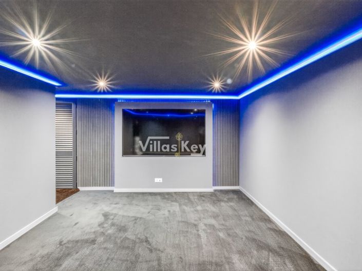 Image No.22-4 Bed House for sale