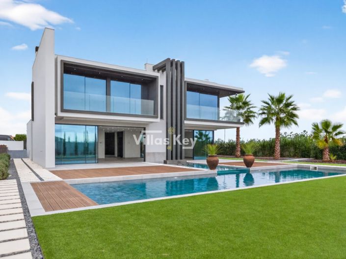 Image No.45-4 Bed House for sale