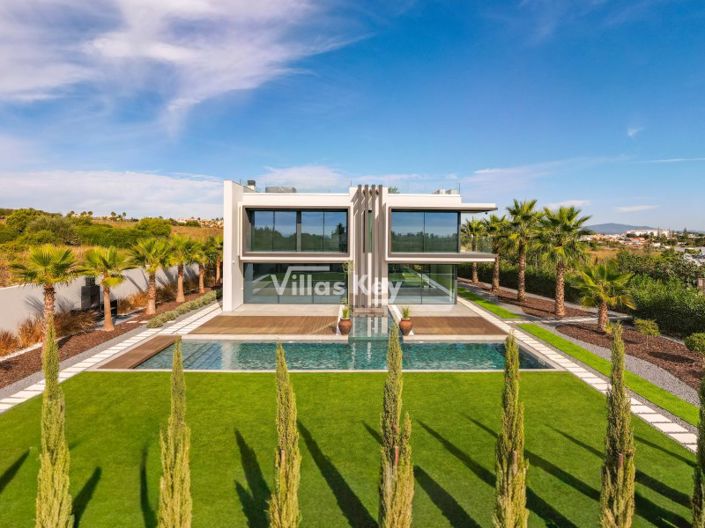 Image No.44-4 Bed House for sale