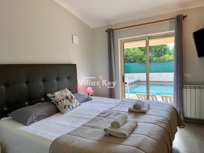 Image No.13-4 Bed House for sale