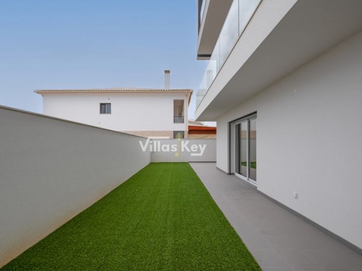 Image No.4-3 Bed House for sale